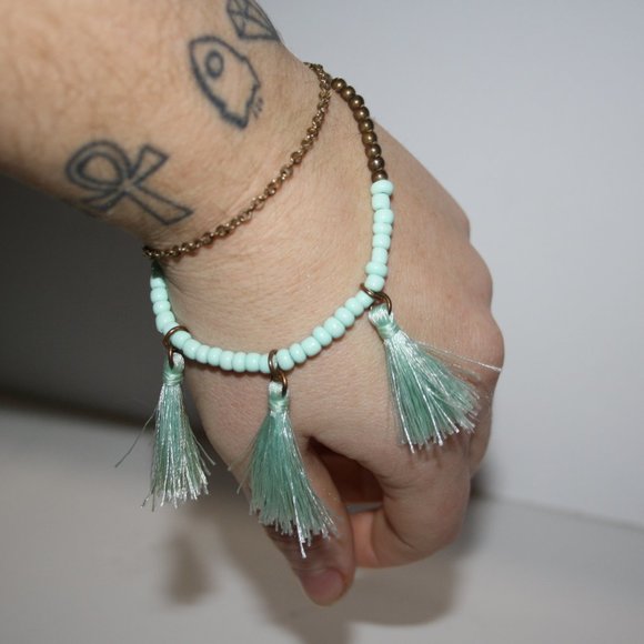 Beautiful gold and teal ankle or bracelet 6.5-10" with tassel - Picture 2 of 4